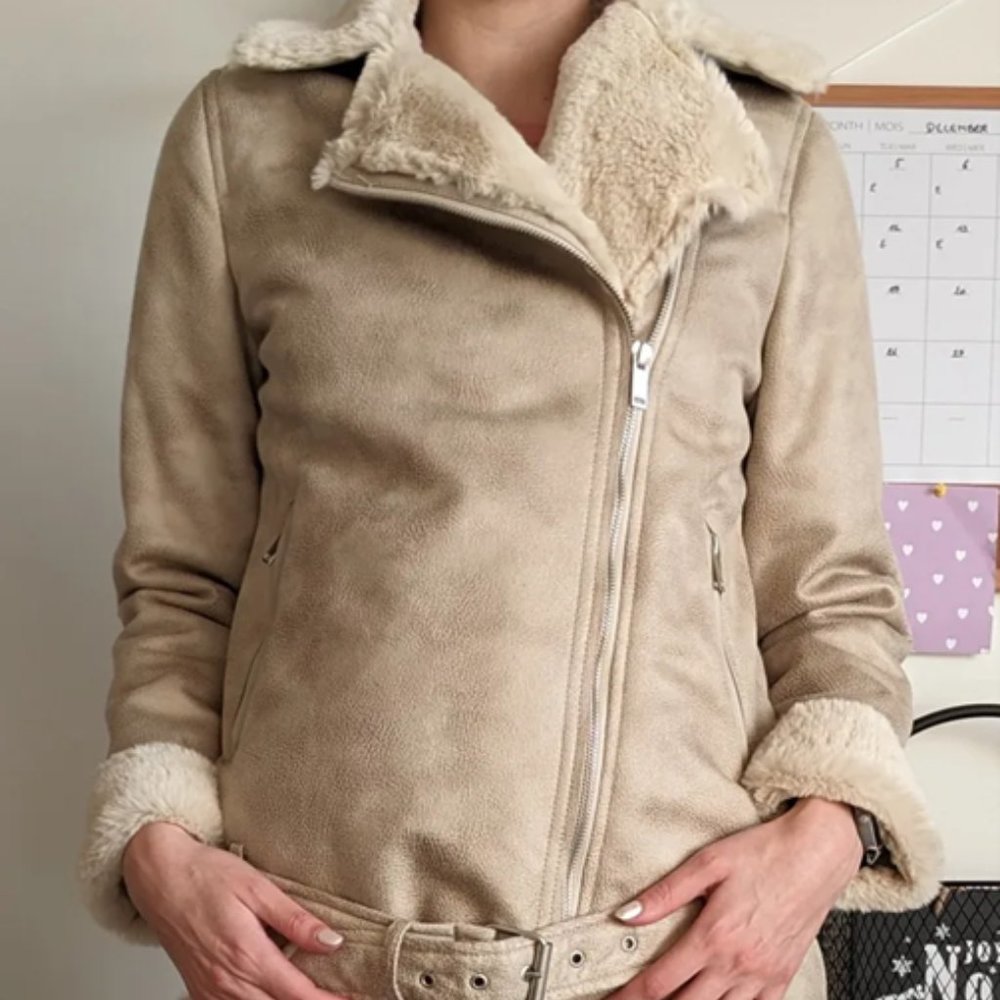 Faux fur beige/cream moto jacket Stradivarius - NEW